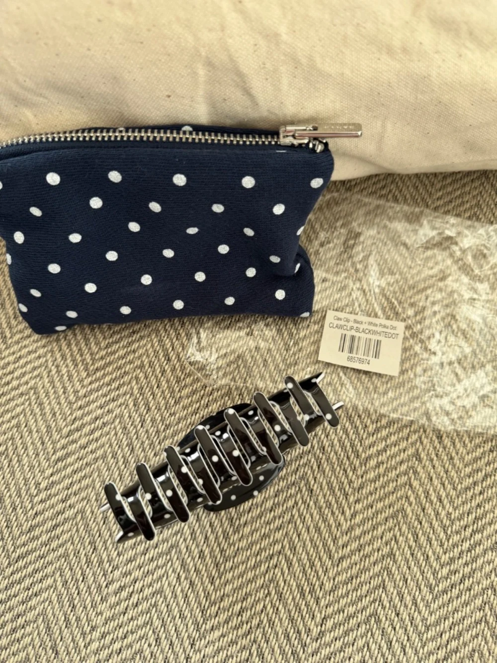 Parke Polka Dot Claw Clip Black with White Hair Accessories w bag